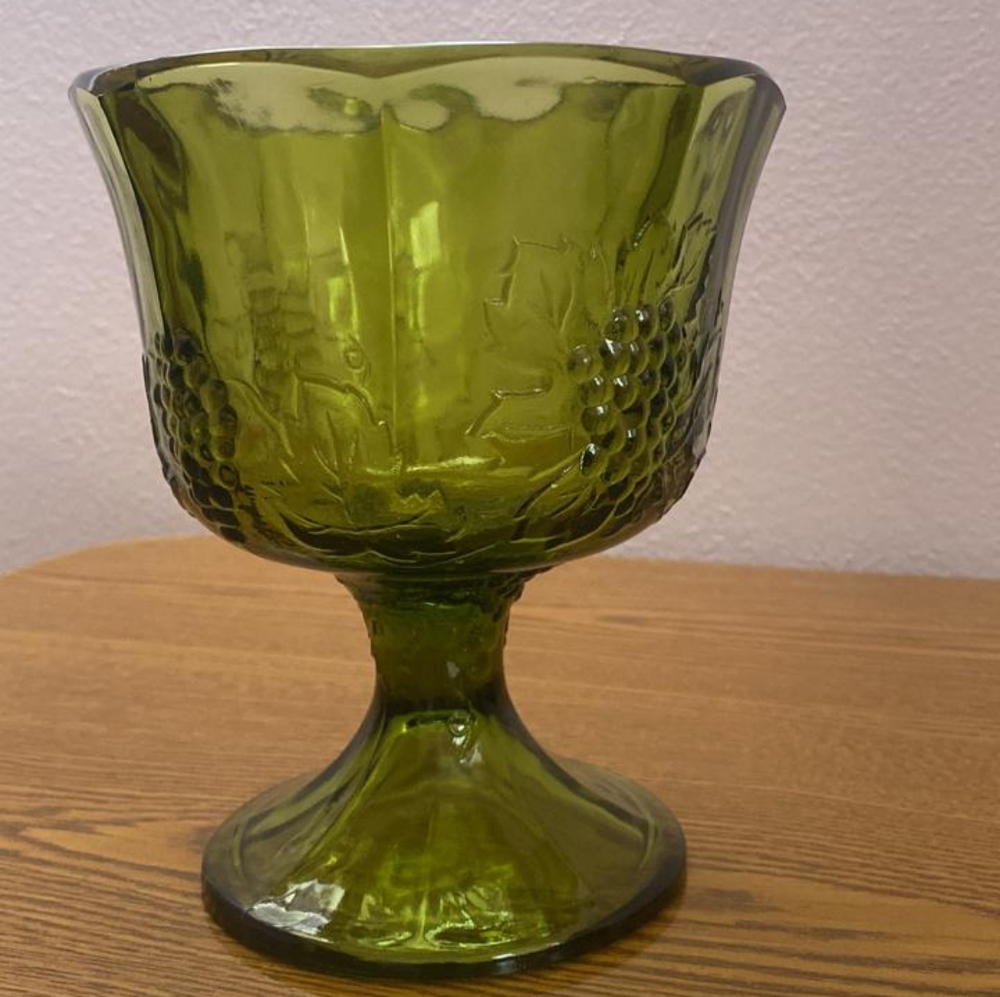 Vintage Indiana Glass Compote Pedestal Bowl Green Harvest Grape Fruit Bowl